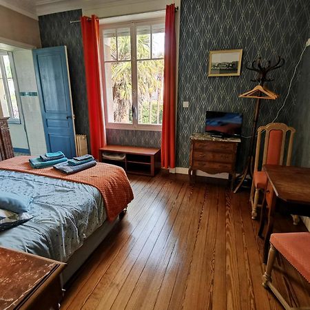 La Garenne Bed & Breakfast Bricquebec Exterior foto